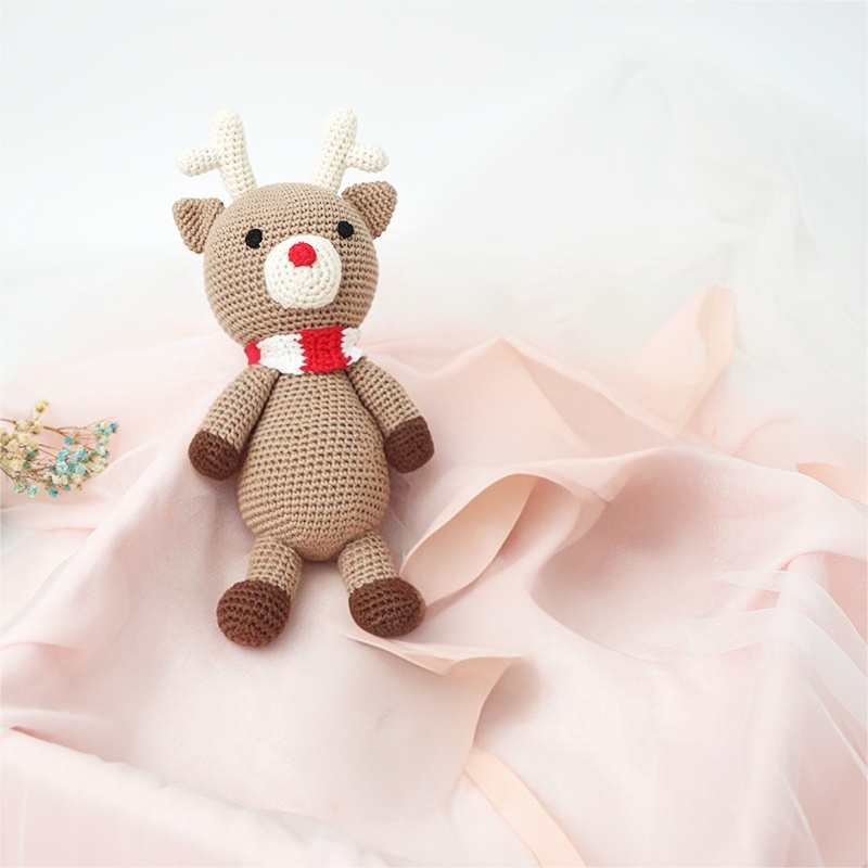 Reindeer with Squeaker